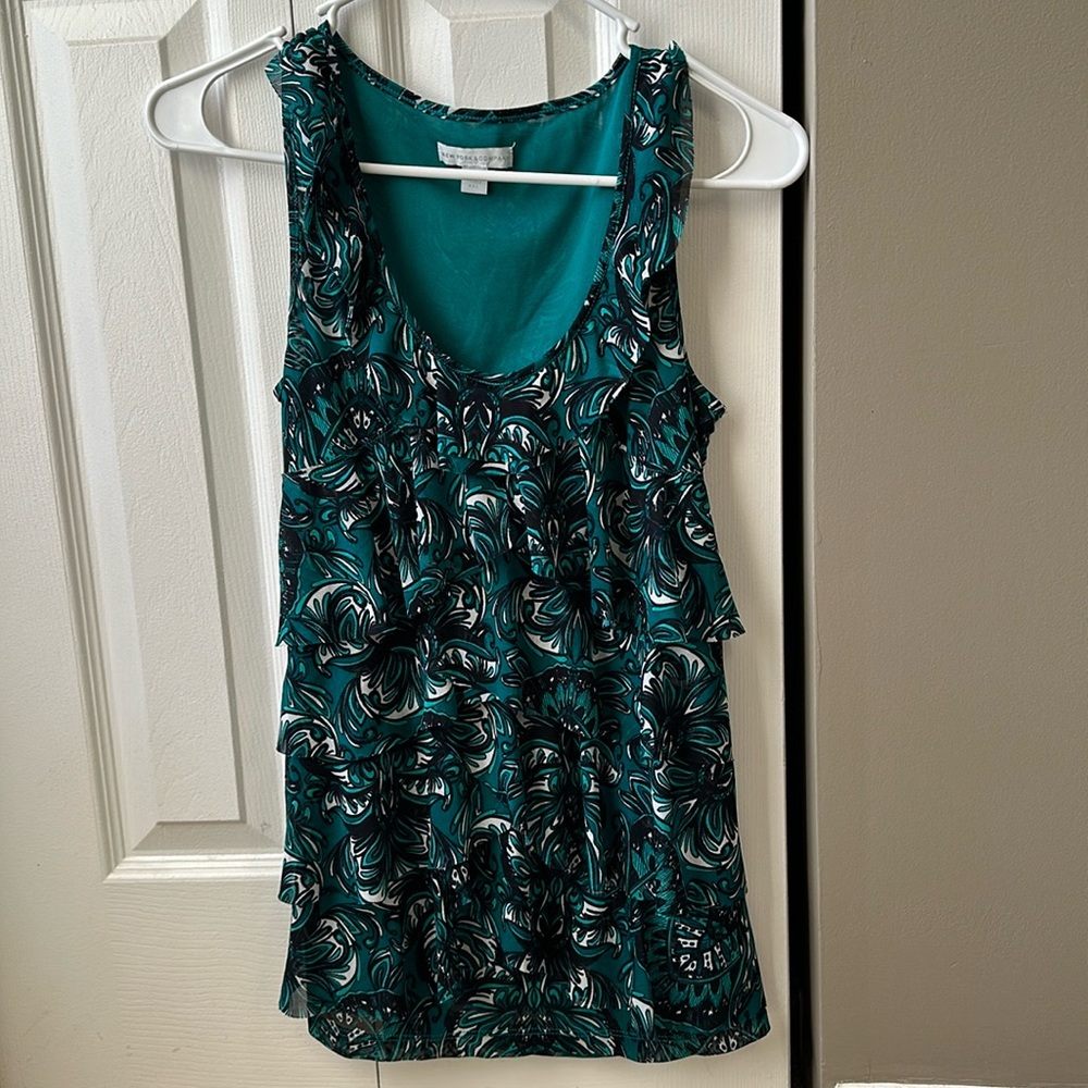 New York & Company sleeveless top
